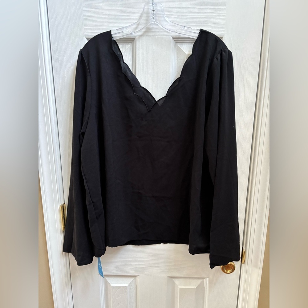 CUPSHE Black Shadow Scalloped V-neck Lightweight Blouse, Size XL, NWT - Picture 4 of 6